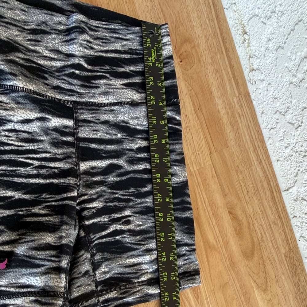 Women's Black and Gray Patterned Shorts - Picture 9 of 10
